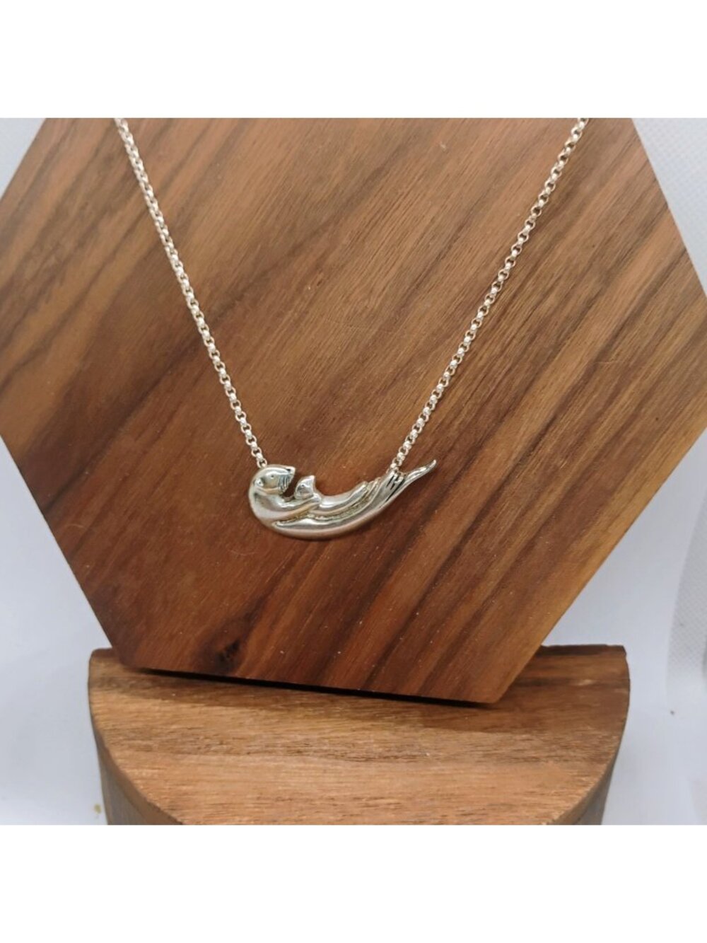 Sterling Silver Sea Otter Mother & Baby Necklace Floating Pendant 22" Chain